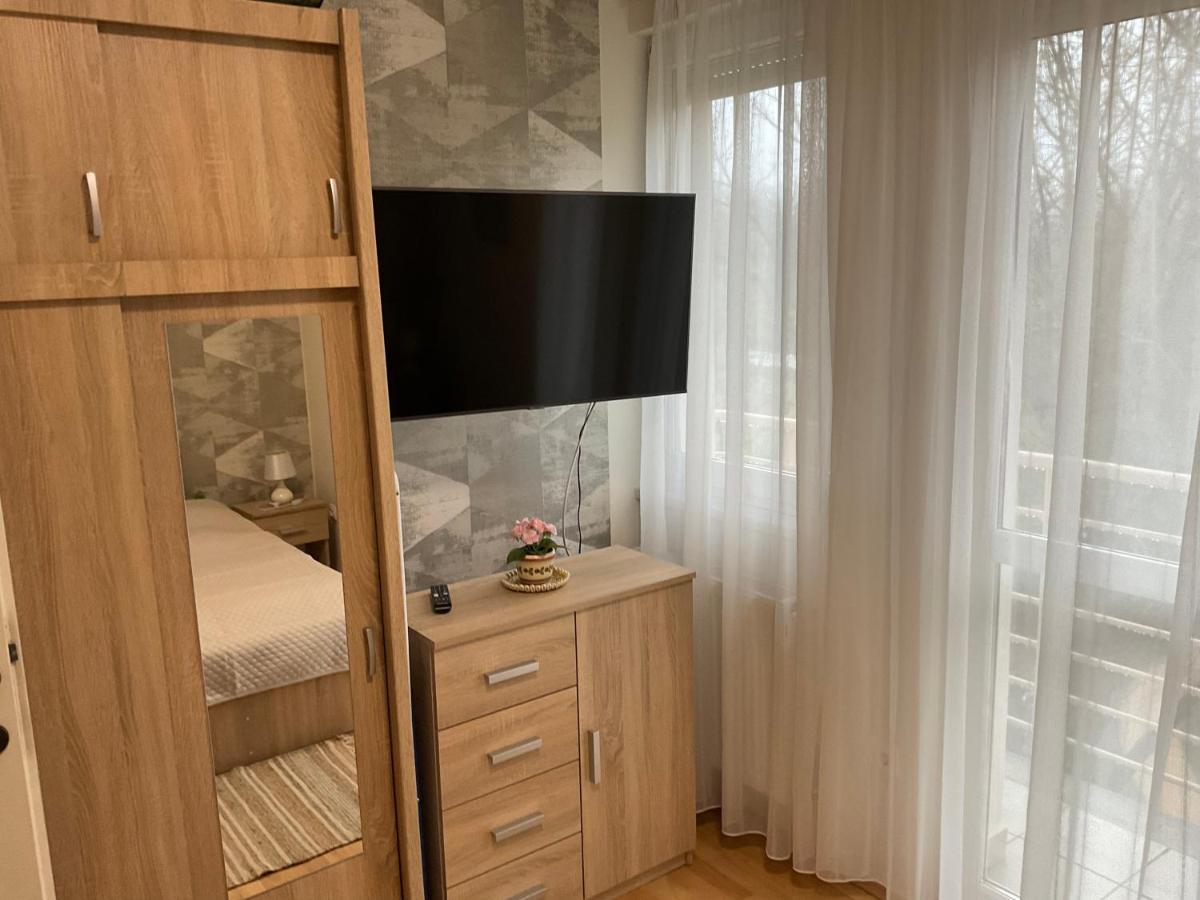 Sportapartman Hajduszoboszlo Bagian luar foto